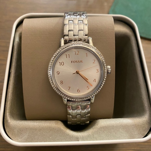 Fossil watch - Picture 1 of 5